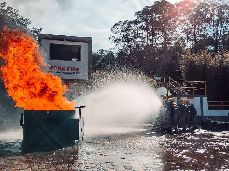 combate a incêndio